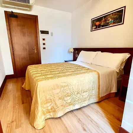 Hotel Aurora