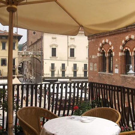Aurora Verona
